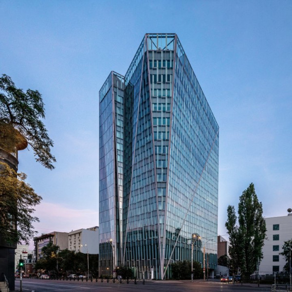 Spaţiu de birou în clădirea Crystal Tower