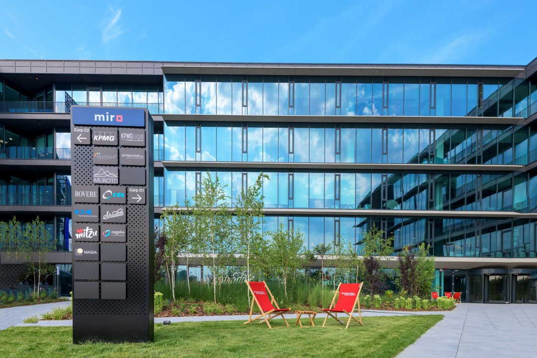 Spatiu comercial - The Miro Office Building