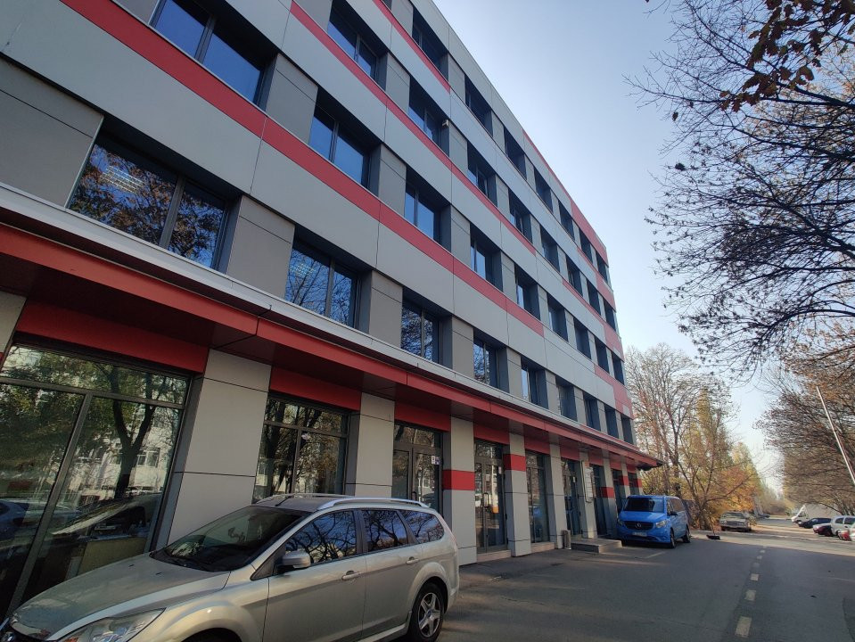 Spatii de birouri Preciziei Business Center