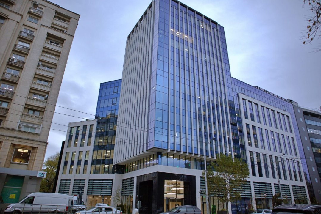 Spatiu de retail sau office in zona piata Victoriei - Tiriac Tower