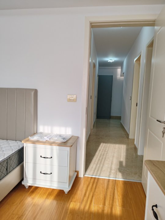 Apartament cu 3 camere de închiriat în zona Nerva Traian – Unirii.  