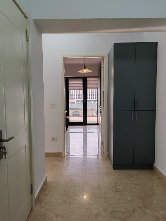 Apartament cu 3 camere de închiriat în zona Nerva Traian – Unirii.  