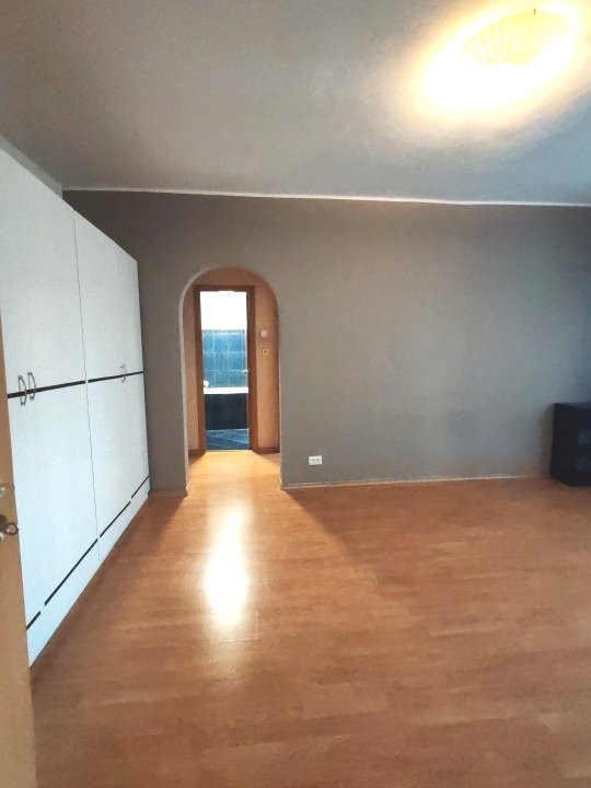 Apartament cu 2 camere de vanzare în Pantelimon