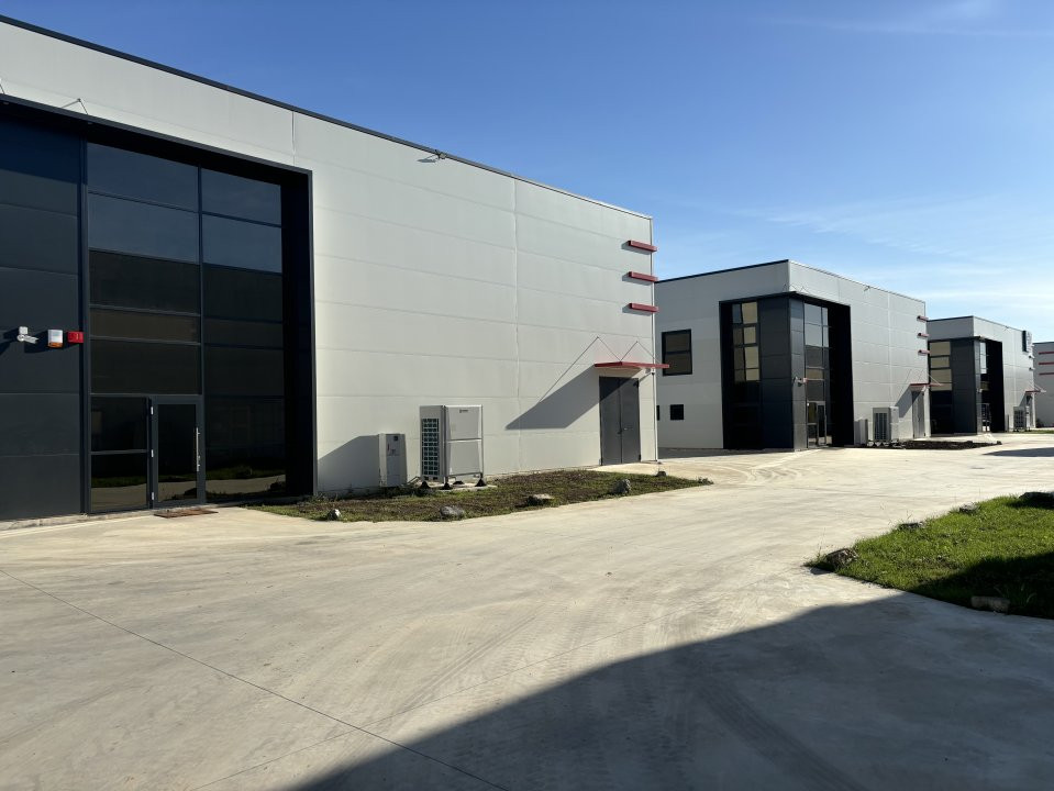 DE ÎNCHIRIAT – HALĂ INDUSTRIALĂ / LOGISTICĂ PREMIUM – DN7 