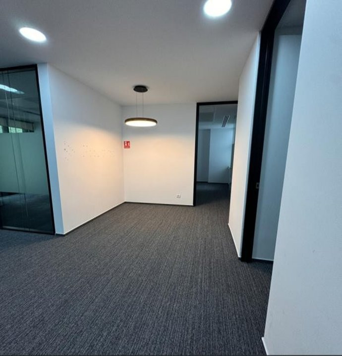 Spatiu de inchiriat in cladirea Polona 68 Business Center - 151 mp