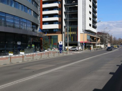 Spatiu de birou inchiriabil in cladirea Izvor 80 