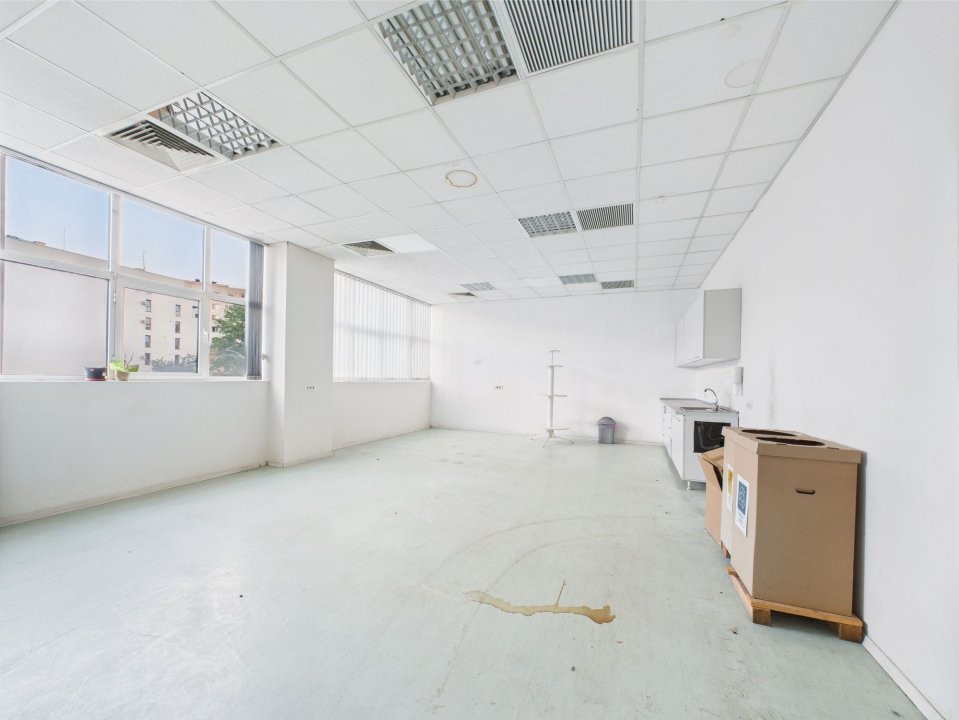 SPATIU MULTIFUNCTIONAL INDUSTRIAL SI BIROURI VITAN 