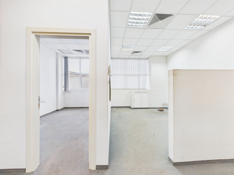 SPATIU MULTIFUNCTIONAL INDUSTRIAL SI BIROURI VITAN 