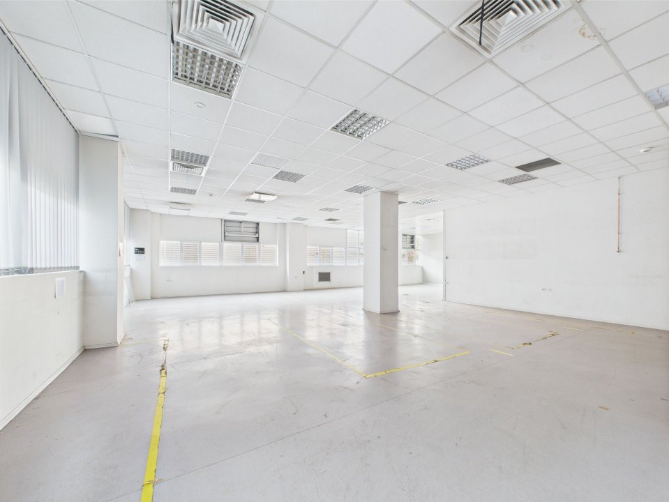 SPATIU MULTIFUNCTIONAL INDUSTRIAL SI BIROURI VITAN 