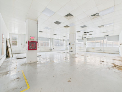 SPATIU MULTIFUNCTIONAL INDUSTRIAL SI BIROURI VITAN 
