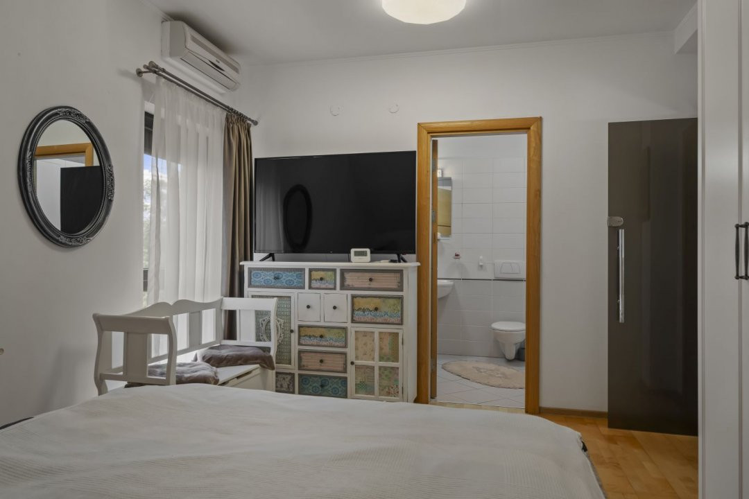 Vânzare vilă cu 5 camere în Pipera – Strada Câmpul Pipera