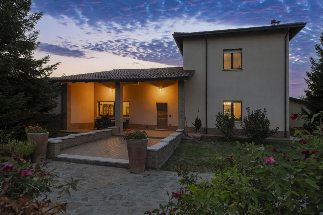 Vila Exclusivistă din Cernica – Eleganță, Spațiu și Natură.