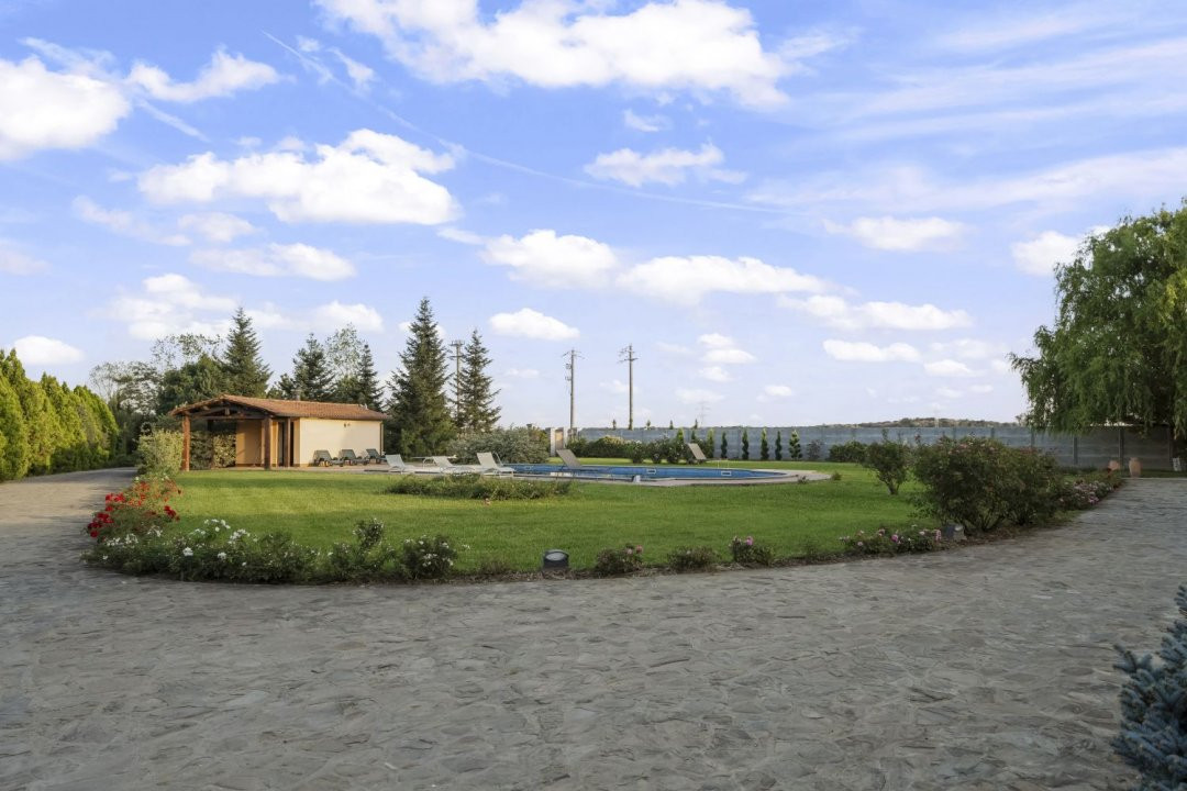 Vila Exclusivistă din Cernica – Eleganță, Spațiu și Natură.