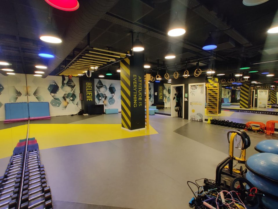 Spatiu 140 mp gata amenajat pentru sala de sport, Piata Victoriei - Buzesti