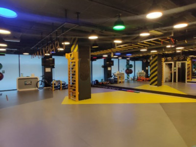 Spatiu 140 mp gata amenajat pentru sala de sport, Piata Victoriei - Buzesti