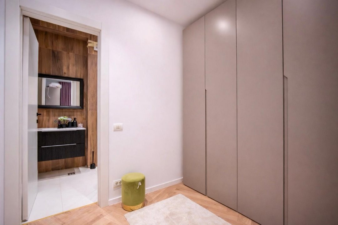 Apartament nou, 3 camere, mobilat, zona Ferdinand 