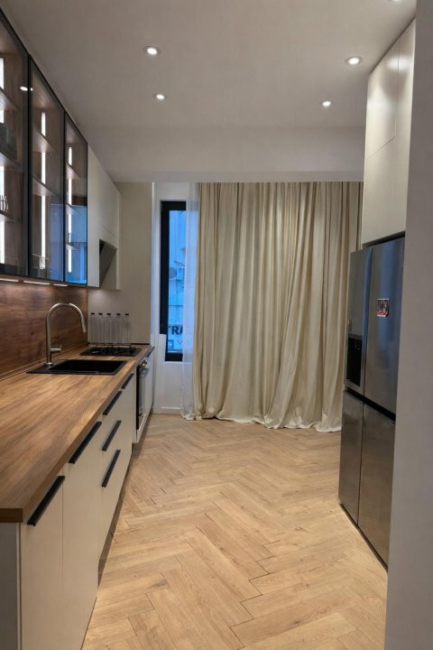 Apartament nou, 3 camere, mobilat, zona Ferdinand 