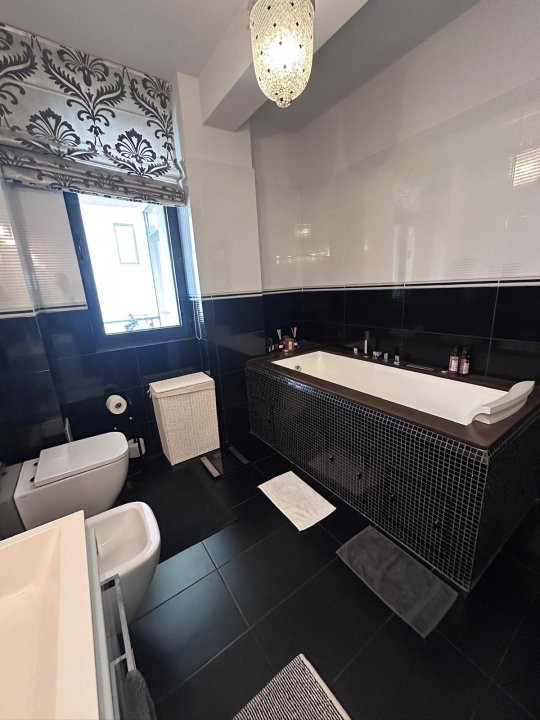 Apartament modern cu 3 camere, locatie excelenta