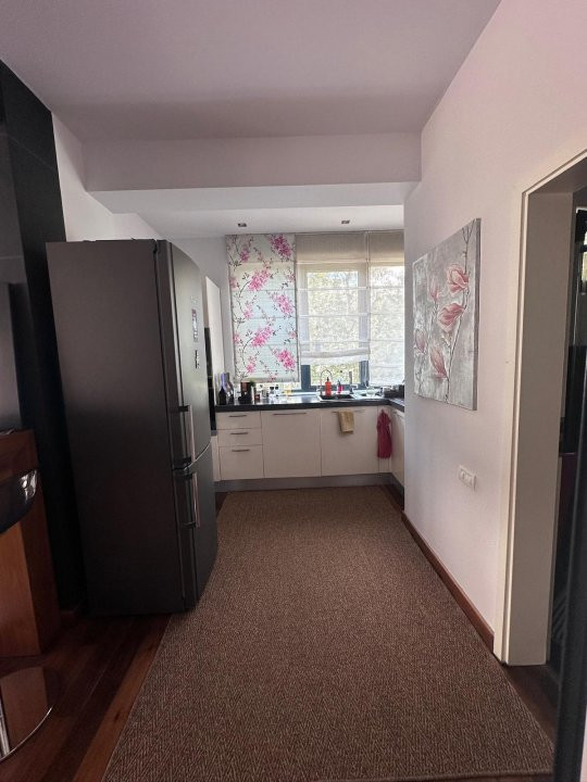 Apartament modern cu 3 camere, locatie excelenta