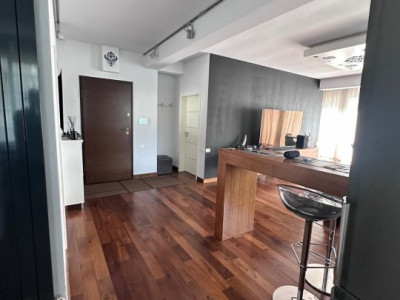 Apartament modern cu 3 camere, locatie excelenta