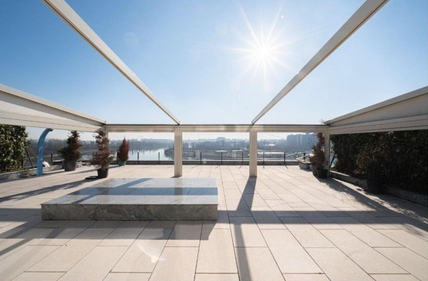 Penthouse spectaculos, lake view 