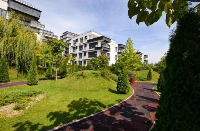 Penthouse spectaculos, lake view 