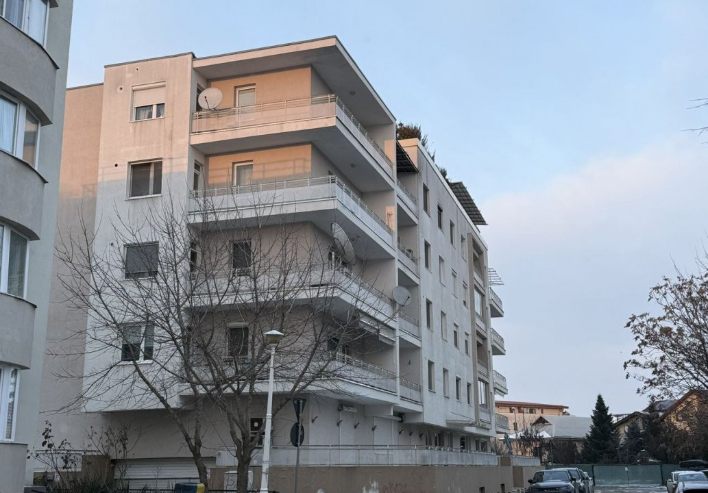 Apartament 4 camere Aviatiei, in bloc boutique