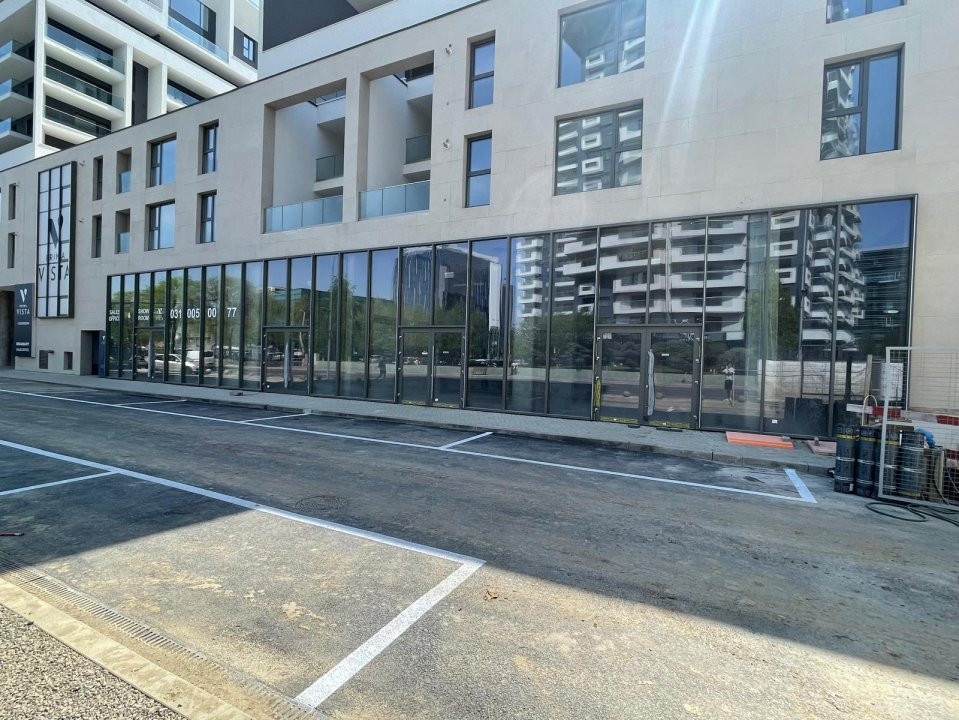 Spatiu comercial premium, 400 mp  – Fabrica de Glucoza