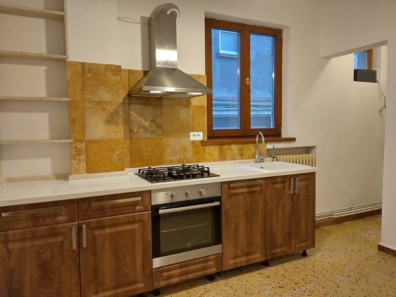 Apartament renovat, 3 camere Dorobanți - Capitale