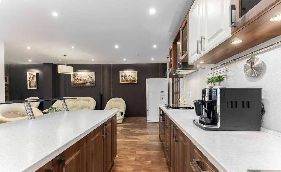 Vila eleganta langa Parcul Circului, 9 camere si 300 mp curte 