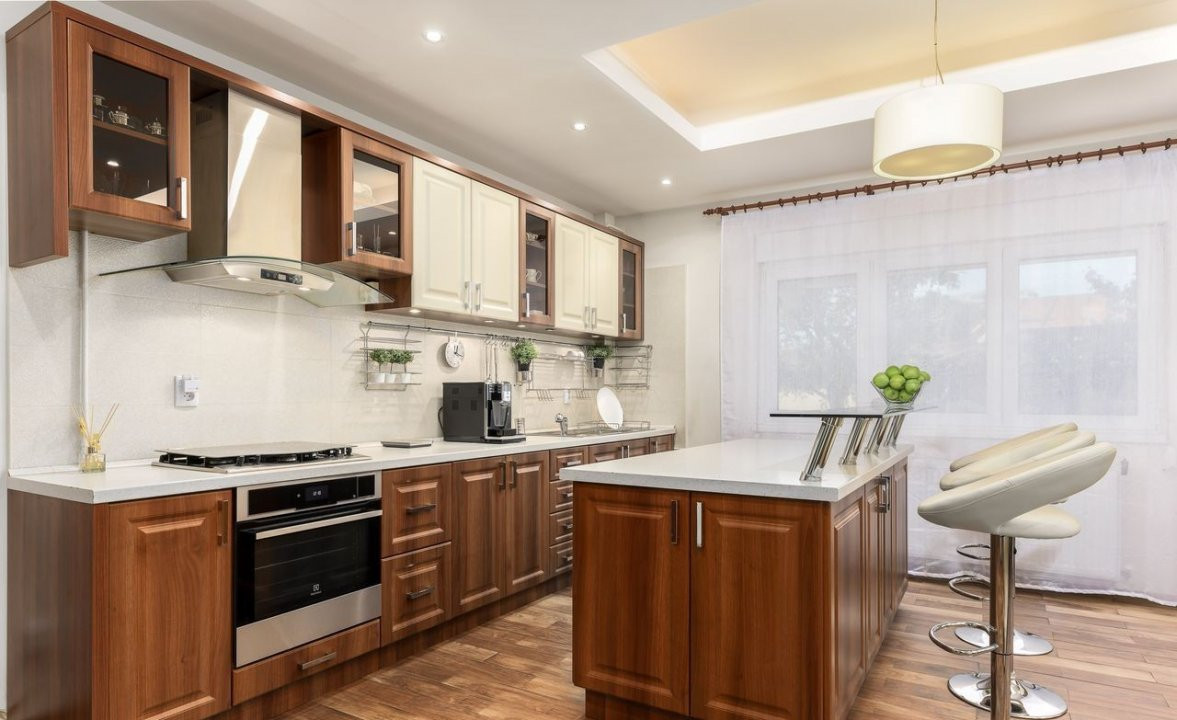 Vila eleganta langa Parcul Circului, 9 camere si 300 mp curte 