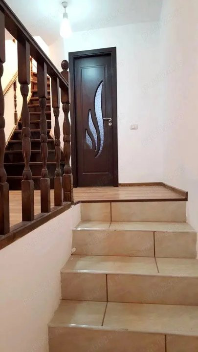 Vilă modernă cu 5 camere in Banu Manta