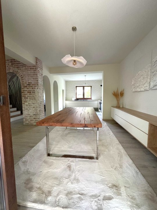 Vila tip duplex, 5 camere in Doamna Ghica 