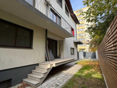Vila tip duplex, 5 camere in Doamna Ghica 
