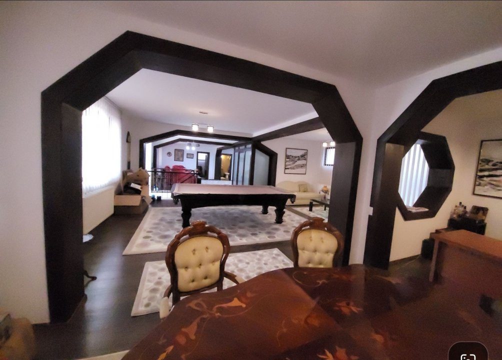 Vila moderna si spatioasa, constructie 2015, zona Mosilor