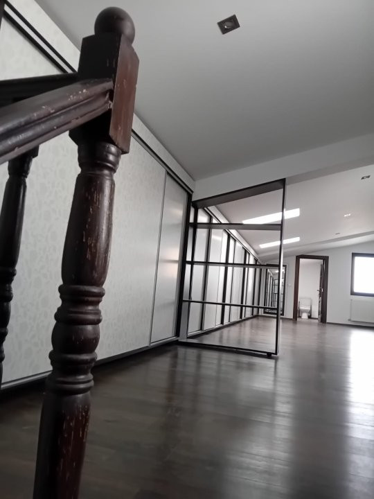 Vila moderna si spatioasa, constructie 2015, zona Mosilor