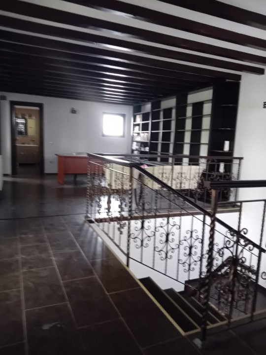 Vila moderna si spatioasa, constructie 2015, zona Mosilor