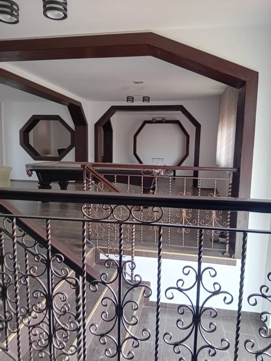 Vila moderna si spatioasa, constructie 2015, zona Mosilor