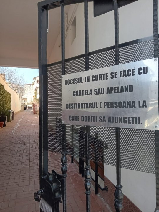 Vila moderna si spatioasa, constructie 2015, zona Mosilor