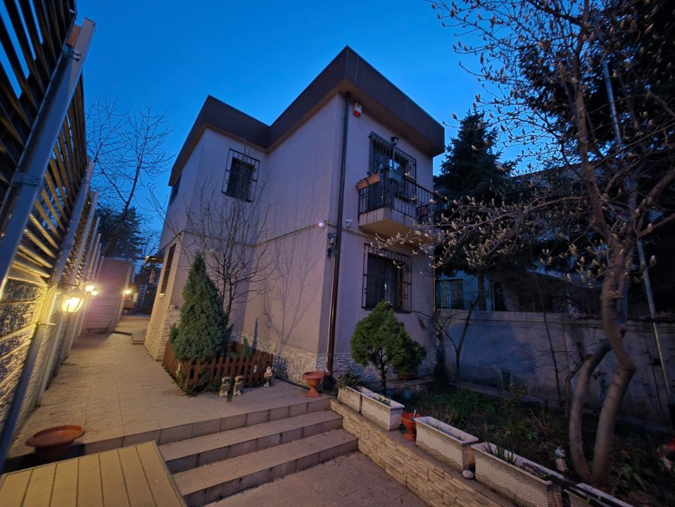 Vila individuala moderna, 5 camere, constructie 2014 - Parcul Circului