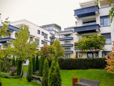 Apartament premium cu 4 camere, 2015, vedere superbă catre Lacul Tei