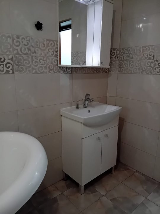 Vila spatioasa cu centrala si curte proprie -  Parcul Carol 