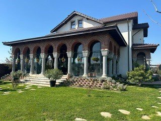 VILĂ DE PRESTIGIU ÎN LAGUNA ALBASTRĂ – CORBEANCA