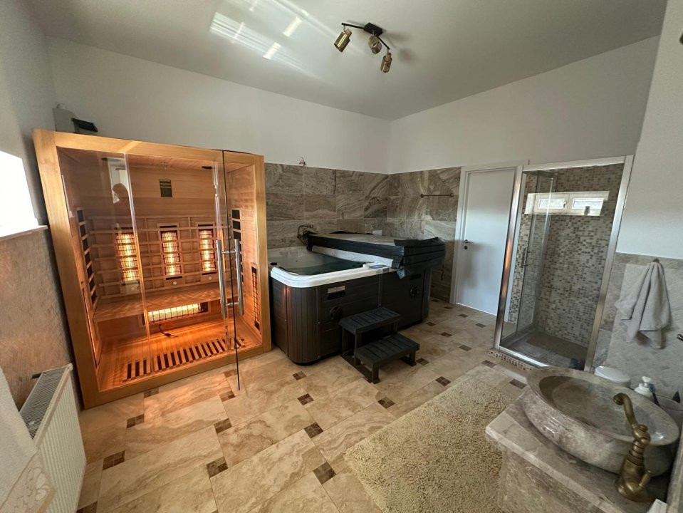 VILĂ DE PRESTIGIU ÎN LAGUNA ALBASTRĂ – CORBEANCA