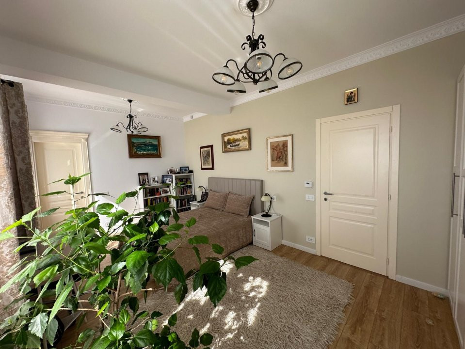 VILĂ DE PRESTIGIU ÎN LAGUNA ALBASTRĂ – CORBEANCA