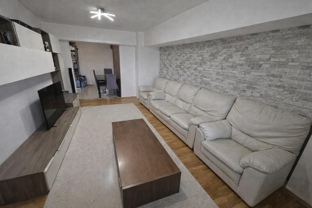 Apartament cu 3 camere, Rond Alba-Iulia