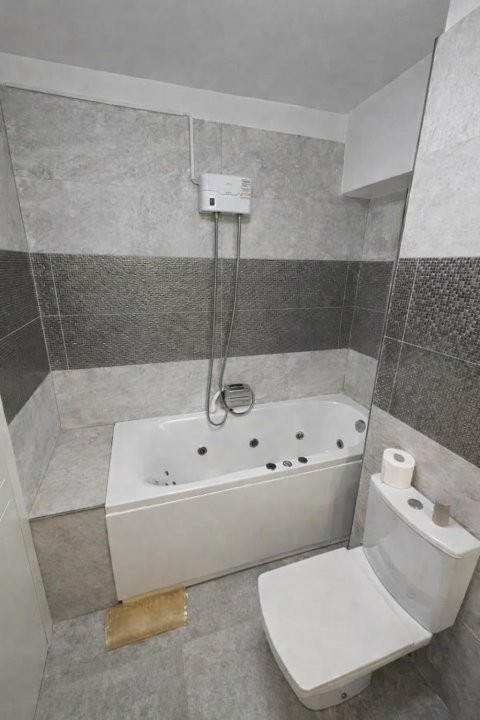 Apartament cu 3 camere, Rond Alba-Iulia