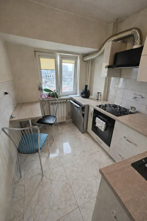 Apartament cu 3 camere, Rond Alba-Iulia