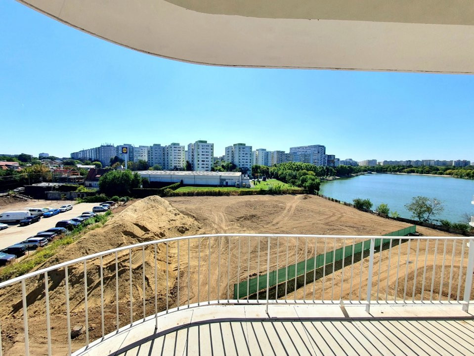 Apartament de 120 mp, cu terasa imensa, vedere catre lac si discount substantial
