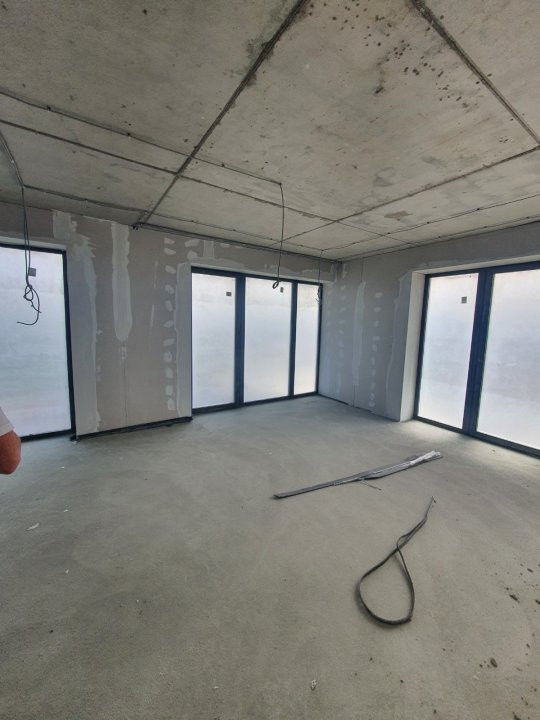 Apartament de 120 mp, cu terasa imensa, vedere catre lac si discount substantial